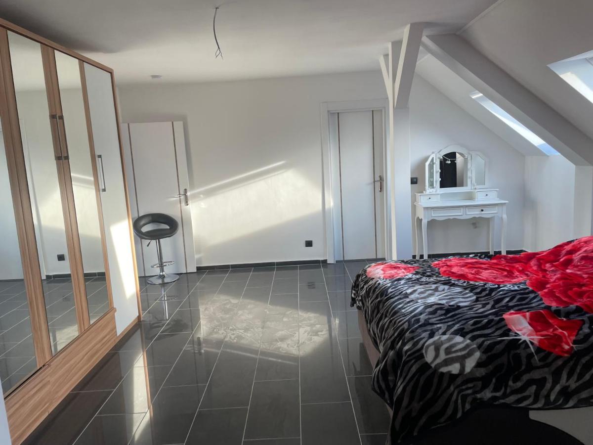 Penthouse Wohnung Ultra Exlusive ดุยส์บูร์ก ภายนอก รูปภาพ