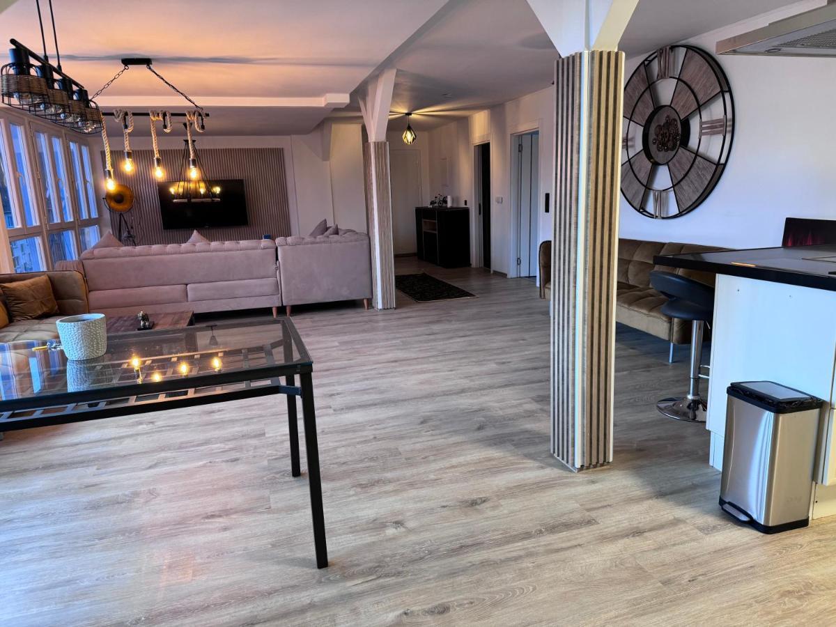 Penthouse Wohnung Ultra Exlusive ดุยส์บูร์ก ภายนอก รูปภาพ
